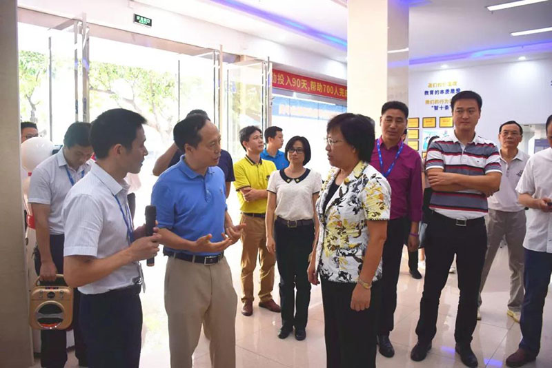東莞市副市長喻麗君及相關領導組成的調研組到訪東莞倍增企業進行調研指導01